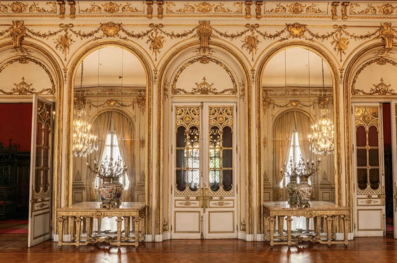 El esplendor de uno de los imponentes salones del Palacio Paz.