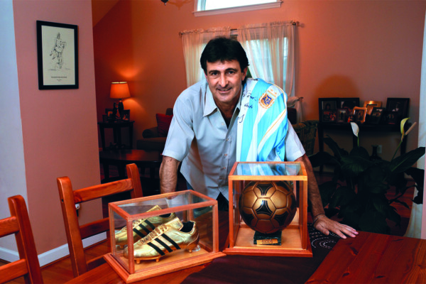 MARIO KEMPES