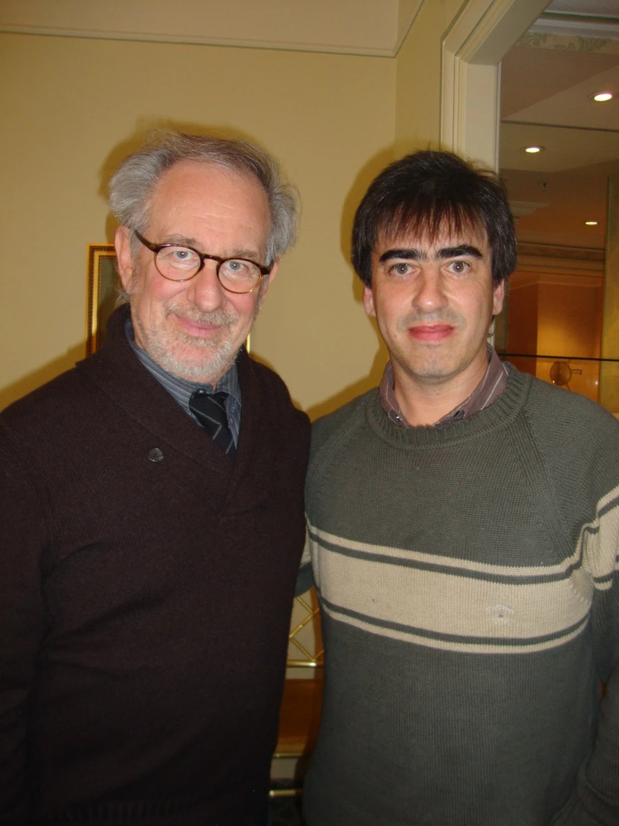 STEVEN SPIELBERG