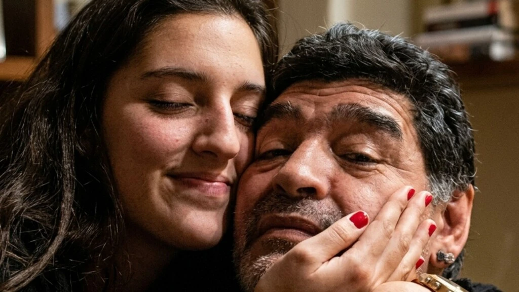 Jana Maradona y Diego Maradona-Fotos inéditas del Diez