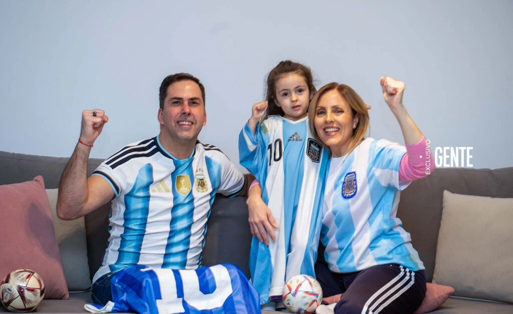 Martín Arévalo, Cora Debarbieri e Isabella