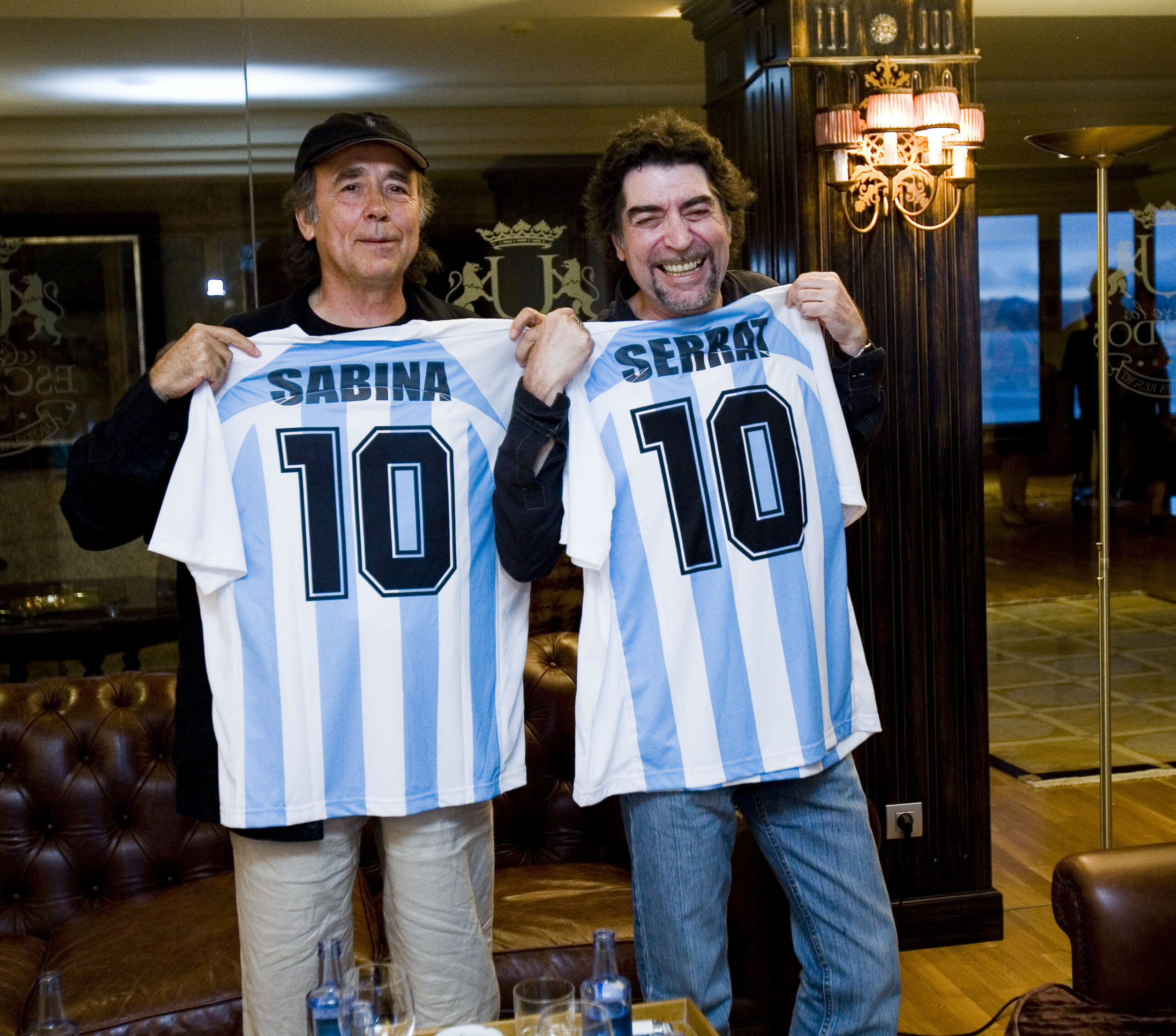 Sabina y Serrat