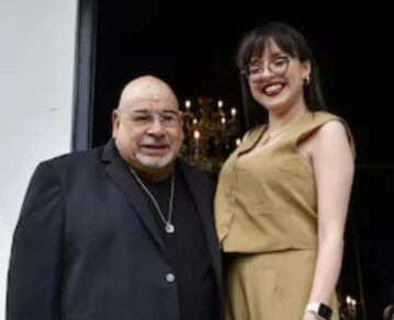 ROLY SERRANO Y LA NOVIA JOVEN