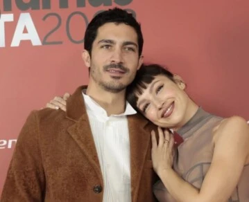 chino darin y ursula corbero
