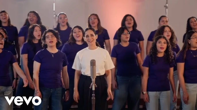 El polémico himno de Julieta Venegas: por qué "La 