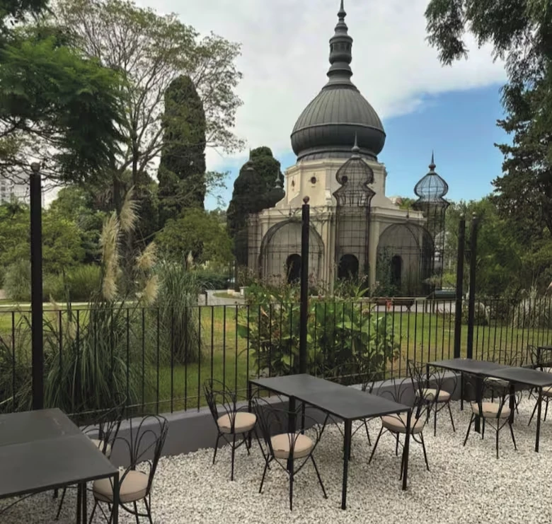 La parte trasera, con vistas al Ecoparque. 