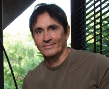 sebstian estevanez