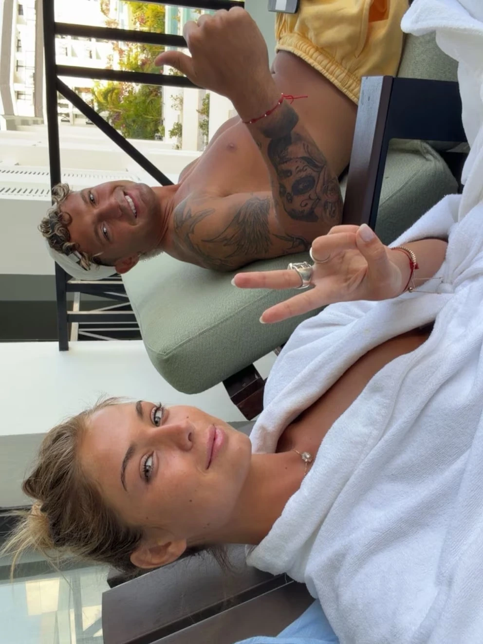 Ian Lucas y Renata Mónaco enamorados en el Caribe.