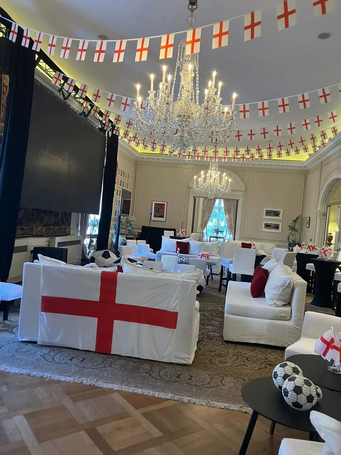 Así viven el Mundial 2026 en la Embajada Británica.