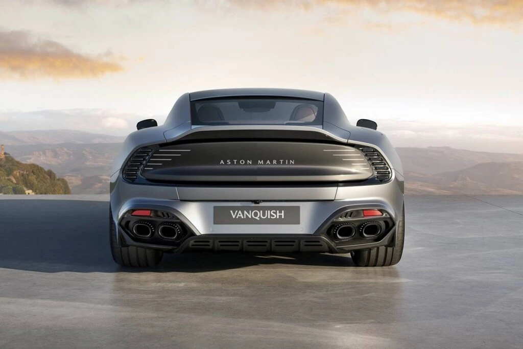 Aston Martin Vanquish 25