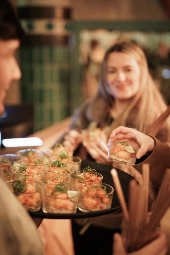 Los invitados disfrutaron de una propuesta gastronómica especialmente diseñada para presentar el concepto "More Than Standard".