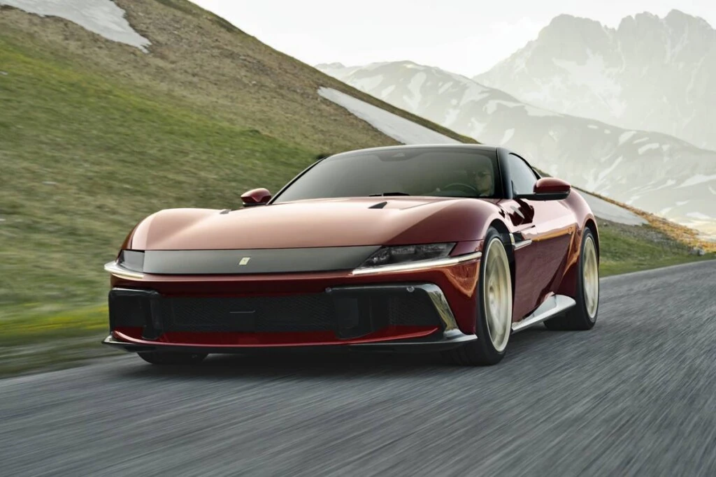 Ferrari 12Cilindri Manuale
