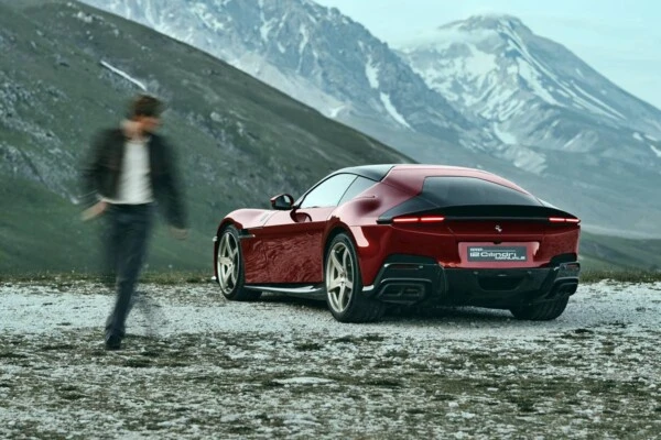 Ferrari 12Cilindri Manuale