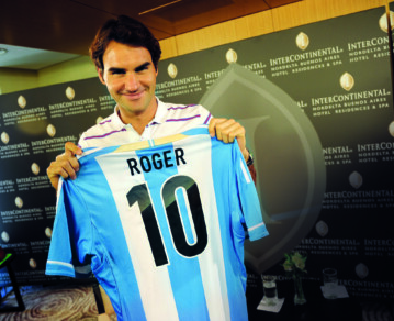 Roger Federer a 4 años de su retiro: el día en que probó asado y Malbec tinto y cuando conoció la Bombonera y se comparó con Maradona y con Messi