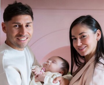 Así fue el íntimo bautismo de Juana, la hija de Gonzalo Montiel y Karina Nacucchio: de la decoración y los looks a las fotos más dulces del festejo