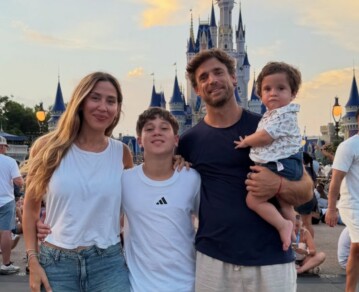 Las increíbles fotos del viaje de Jimena Barón en Disney junto a Matías Palleiro, Momo y Arturo