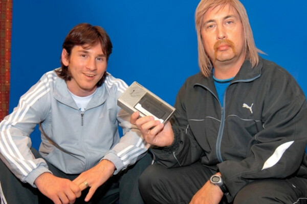 Lionel Messi y Eber Ludueña