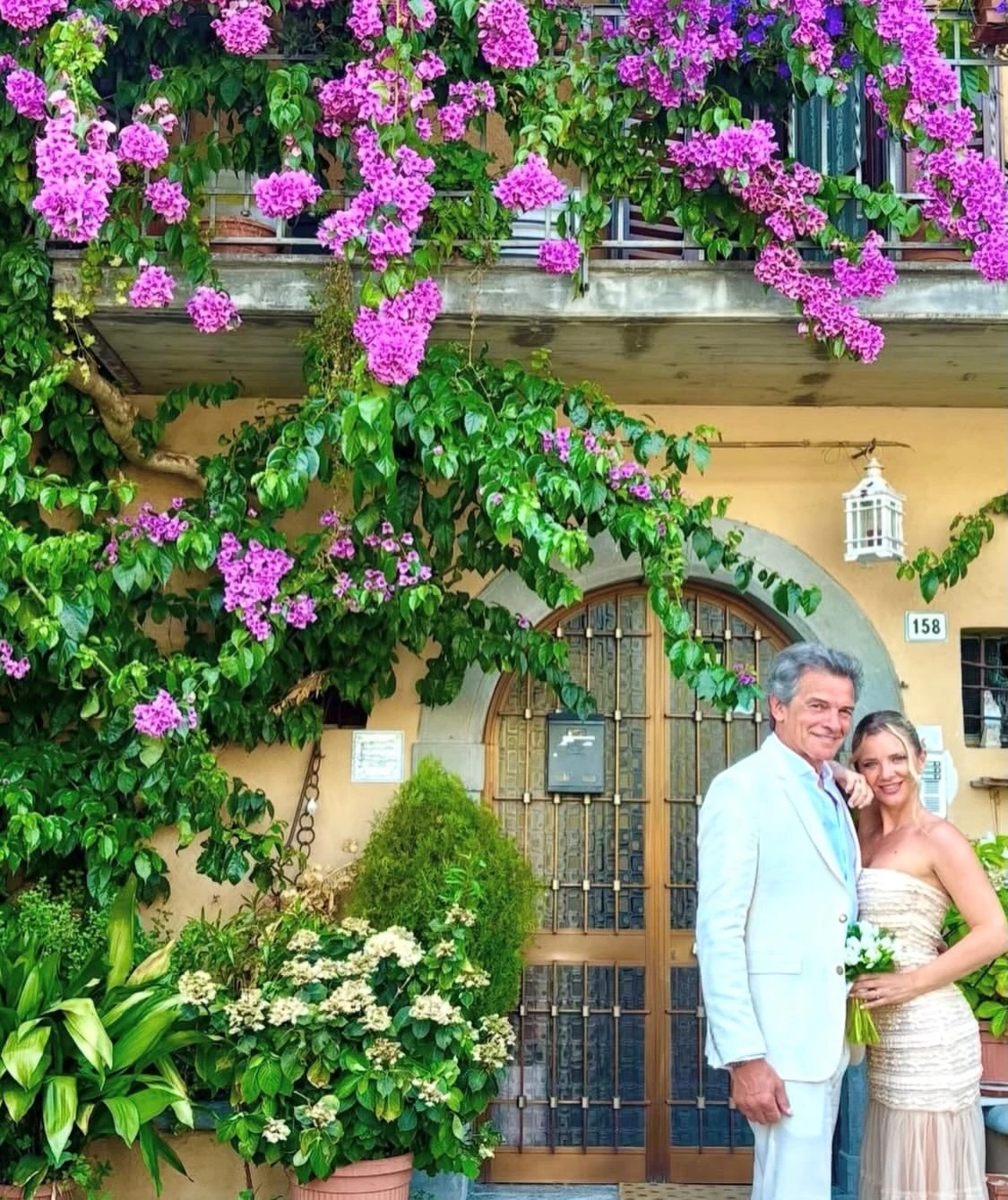 En un entorno paradisíaco, la pareja dio el "sí, quiero". 