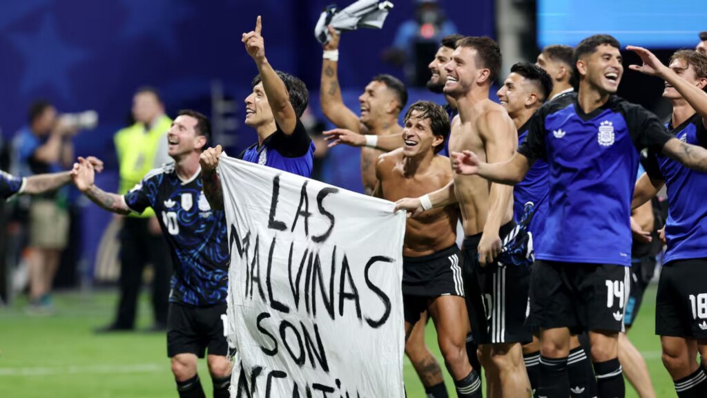 La Selección Argentina en el partido frente a Inglaterra.