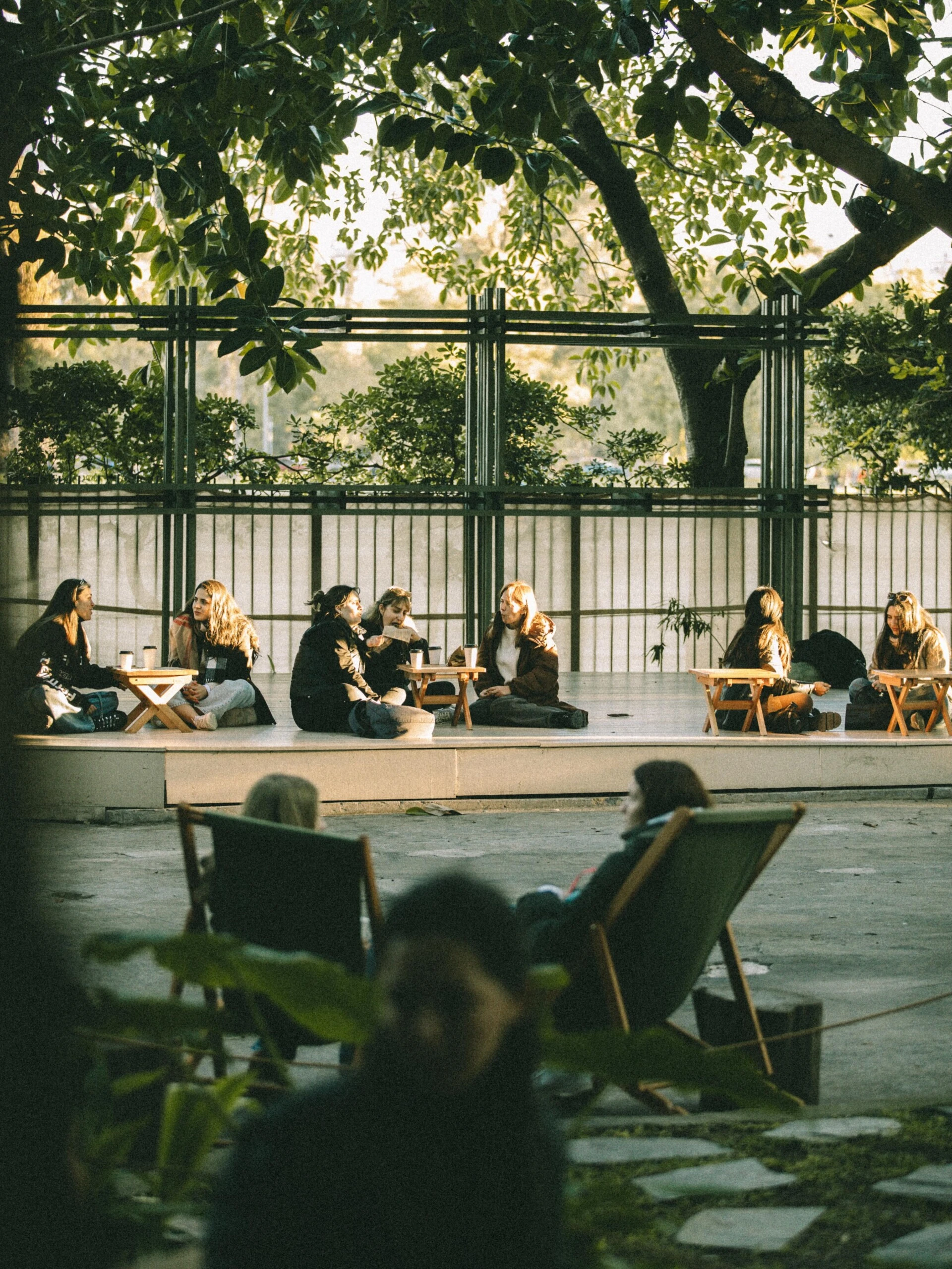 Un espacio para difrutar de un café, un almuerzo o un after office a metros de los Lagos de Regatas.