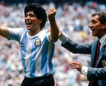 Las cábalas de Bilardo y Diego Maradona antes del partido de Argentina contra Inglaterra en el '86