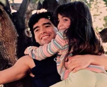 Gianinna Maradona publicó fotos inéditas de Diego Maradona en la previa del partido de Argentina contra Inglaterra