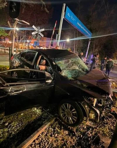 Así quedó el auto de Ernestina Pais.