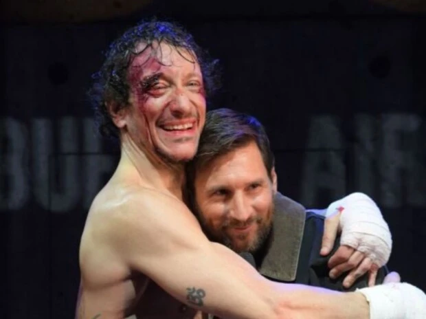 El abrazo de Vázquez y Messi el día que el jugador fue a ver Rocky.