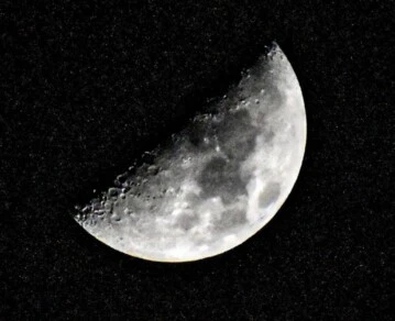 luna en cuarto menguante
