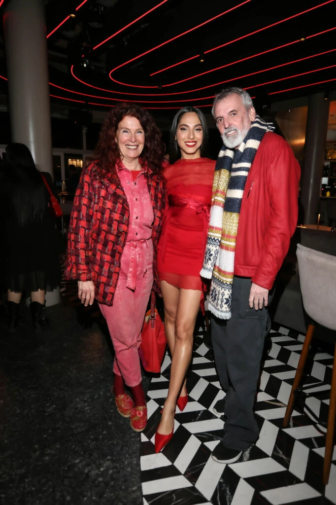 Katy Aleman, Alexia Toumikian y Benito Fernández.