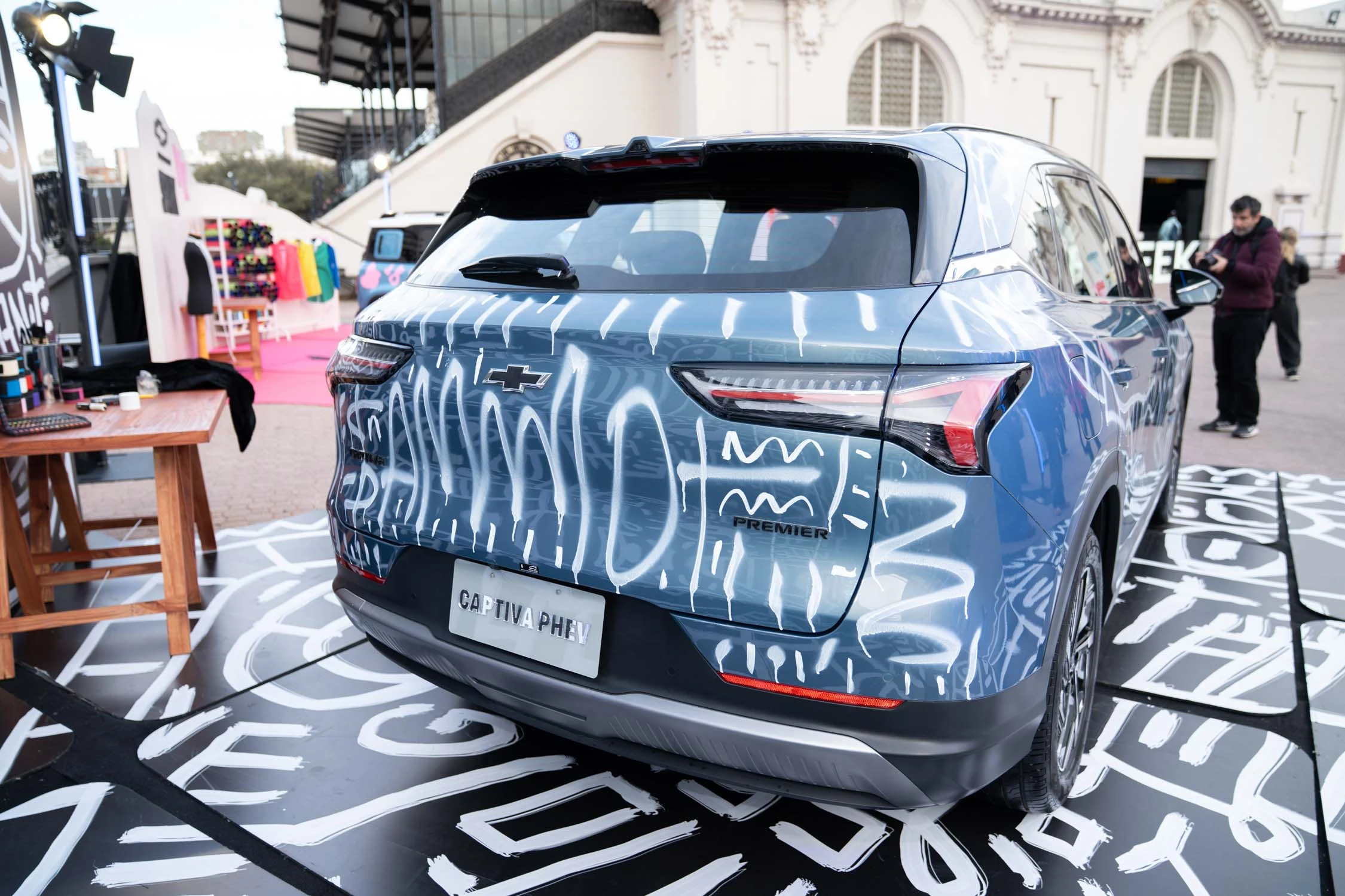 La Captiva PHEV.