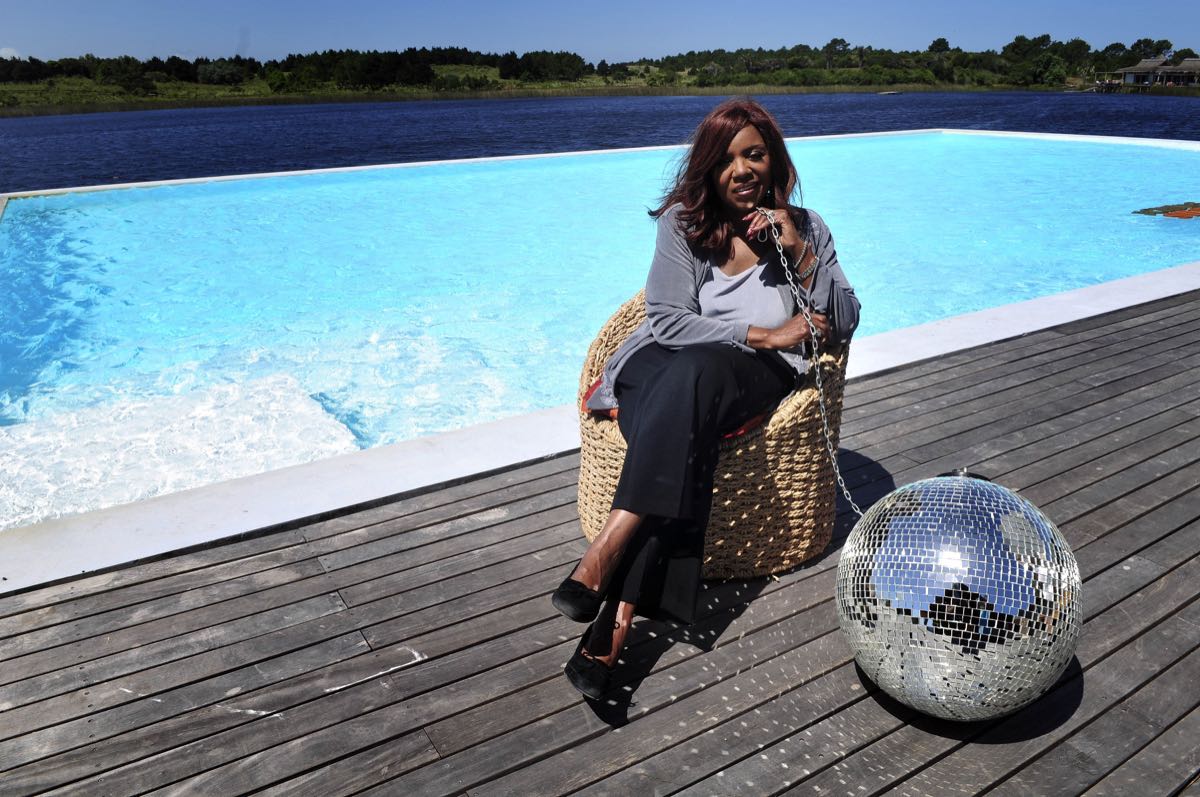 GENTE GLORIA GAYNOR