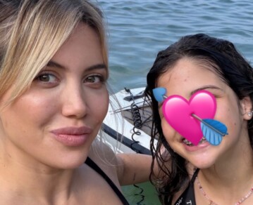 Así son los días de Wanda Nara y sus hijas en Italia: las 10 fotos de playa y disfrute tras el fallo judicial