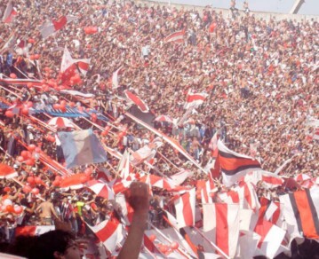 De qué murió un hincha de River en el Monumental durante el partido ante Independiente Santa Fe
