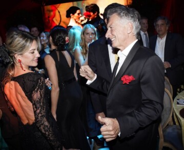 Las divertidas fotos de Mauricio Macri y Lola Teuly a puro baile en una gala solidaria