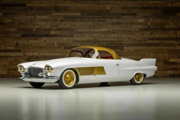 Cadillac Elegante