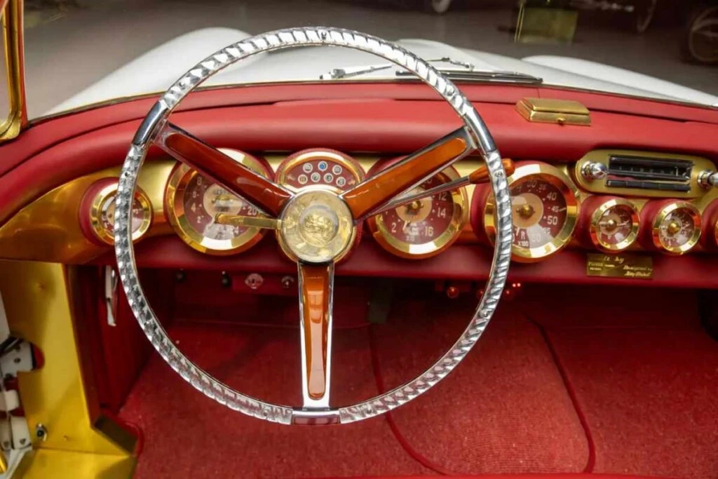 Cadillac Elegante