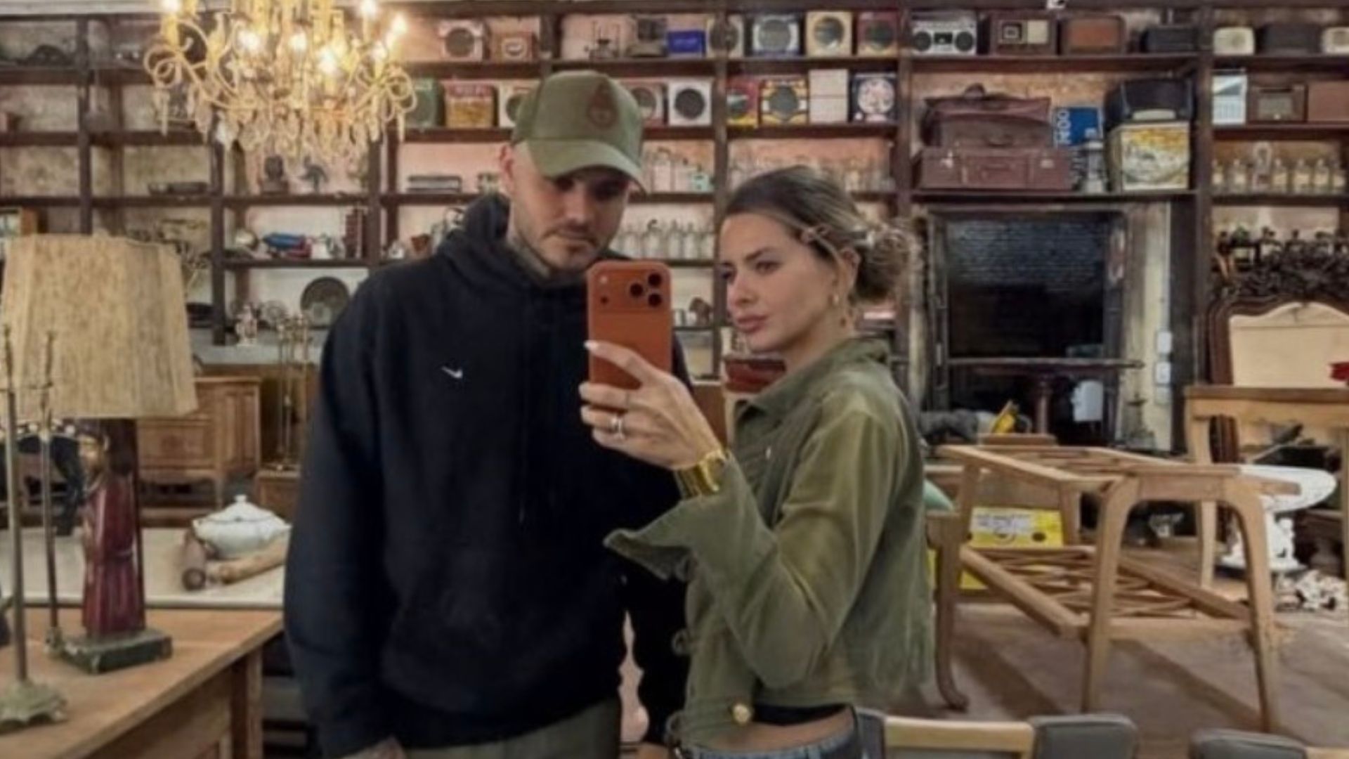 China Suárez mostró una serie de ponchos para los invitados y en redes recordaron la tradición de Wanda Nara: la comparación que se volvió viral