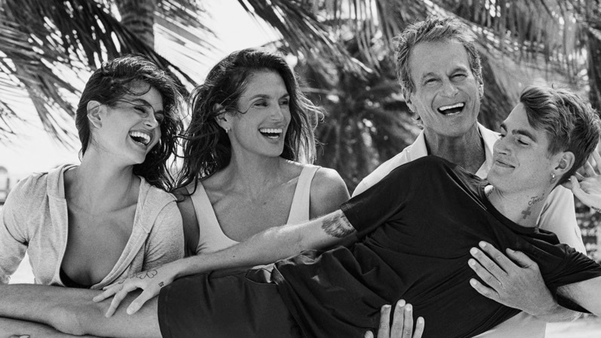 Murió el hijo de Cindy Crawford a los 27 años: el pedido de la familia en medio del dolor