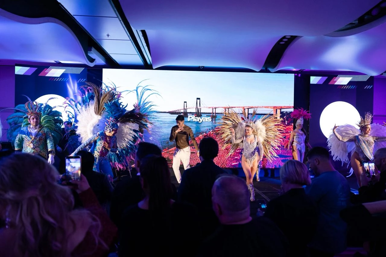 Como Main Sponsor de esta edición del evento, Corrientes desplegó una presentación especial con la impronta característica de su carnaval.