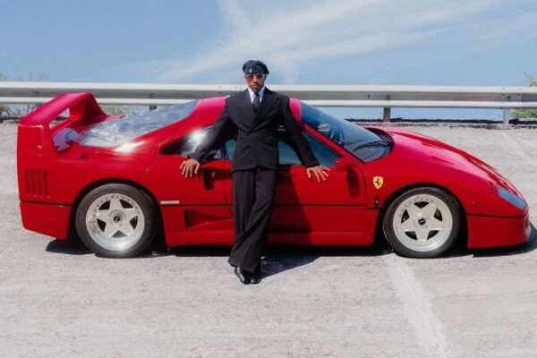 Lewis Hamilton Ferrari F40