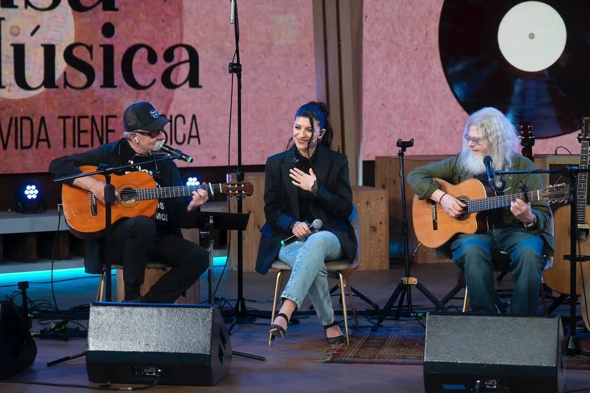 GUSTAVO SANTAOLALLA