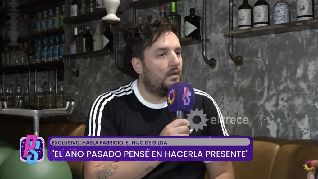 El hijo de Gilda rompió el silencio.