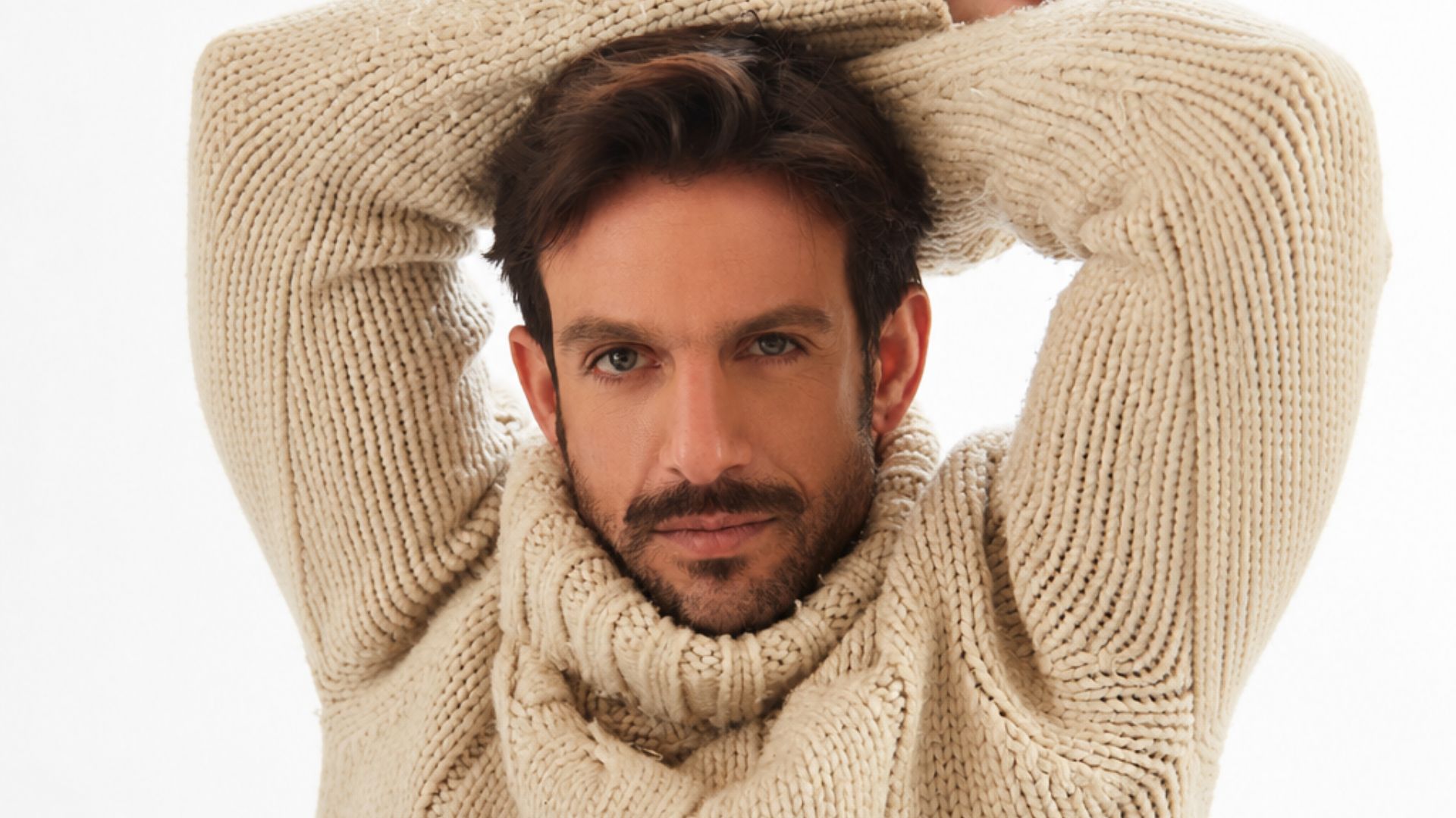 “Tenía todo, pero me sentía triste”: la particular historia de Joaquín Ferreira, el actor que sorprendió en la serie de Moria Casán