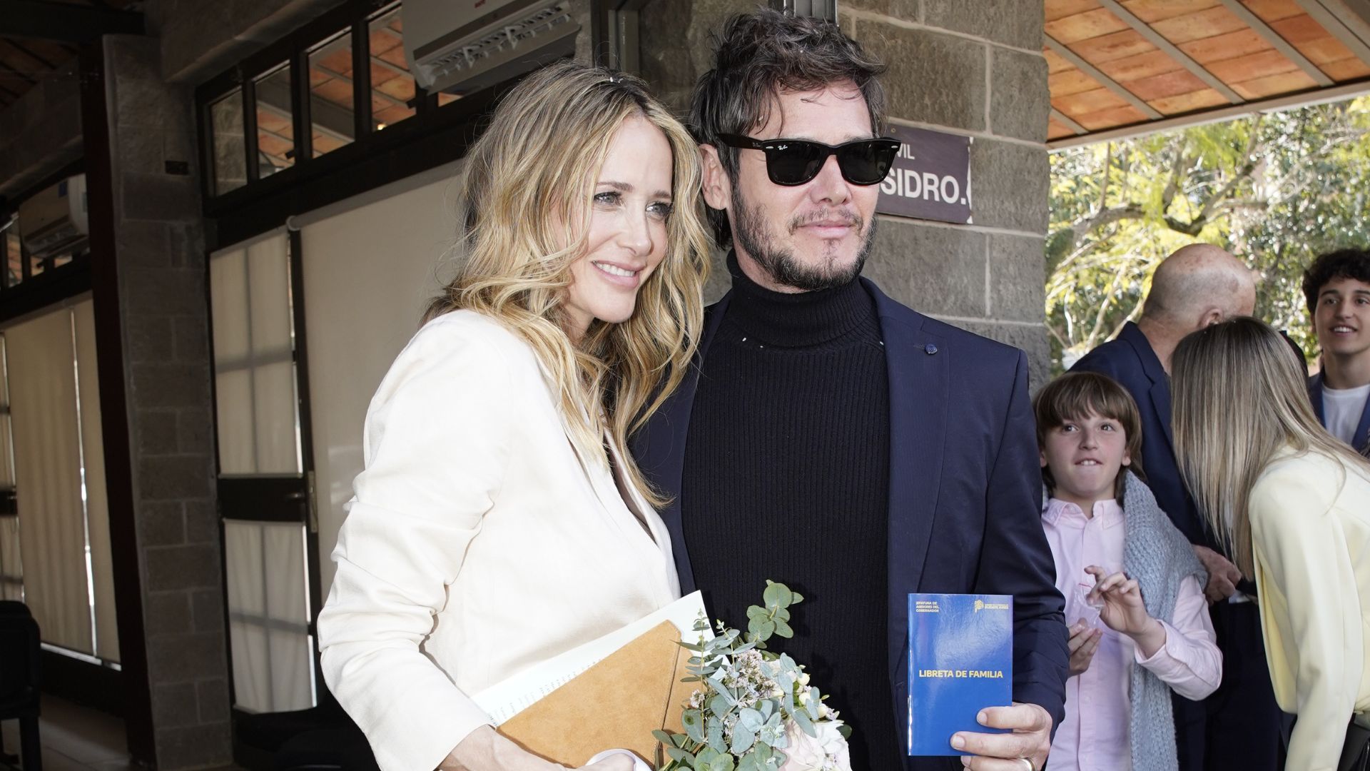 Las primeras imágenes de la boda de Julieta Prandi y Emanuel Ortega