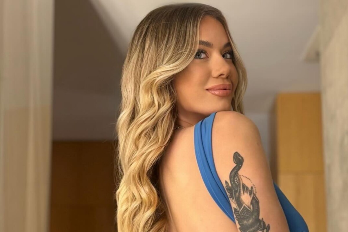 La provocativa selfie con la que Candela Arizaga celebró el fin de la perimetral con Facundo Moyano: "El amor sabe esperar"