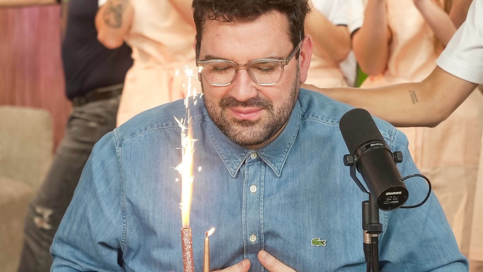 Ni macarons ni alta pastelería francesa: las 3 tortas bien argentinas con las que Damián Betular festejó sus 44 años y el tierno detalle de su infancia