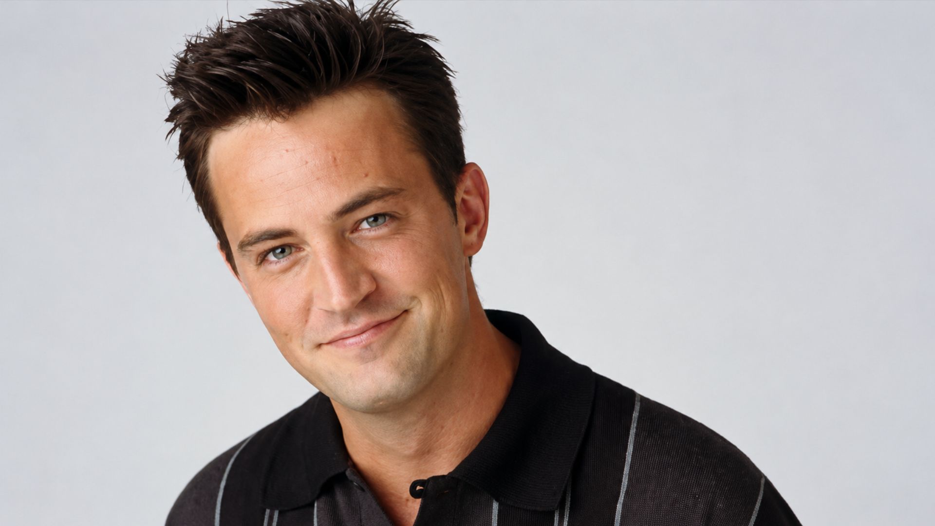 Qué ver en Netflix: la serie documental de solo 3 episodios sobre la vida y la muerte de Matthew Perry, el inolvidable actor de Friends