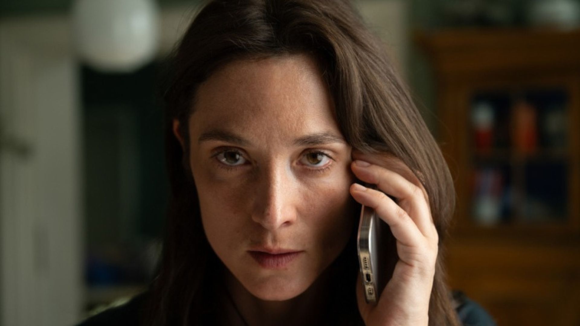Qué ver en Netflix: la miniserie alemana de suspenso que acaba de estrenarse y promete atraparte con un crimen sin resolver