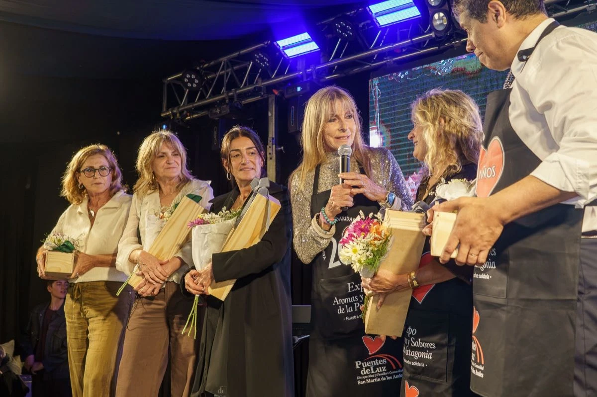 REVISTA GENTE PUENTES DE LUZ SOLIDARIO